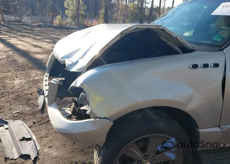 2004 Ford Expedition Xlt из США, поврежденный, VIN 1FMRU15WX4LA09237